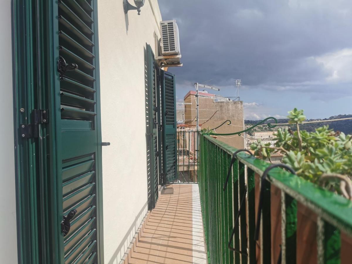 Balcone Barocco. Villa Modica Eksteriør bilde